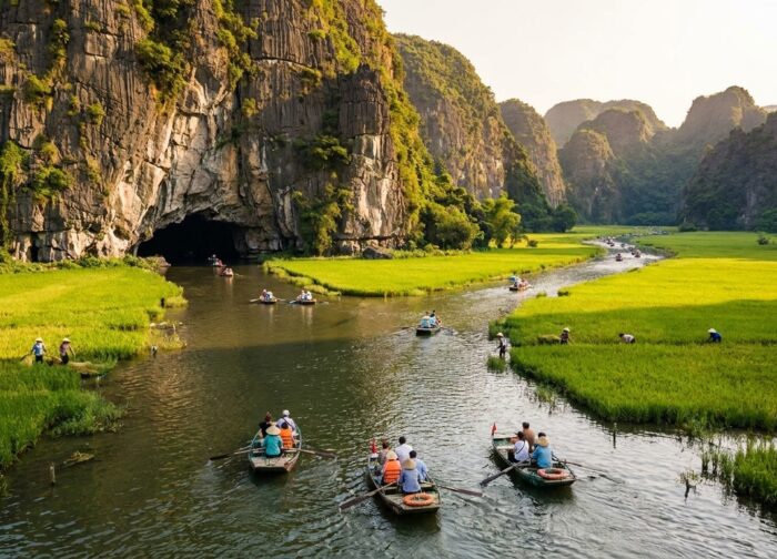 Tam Coc vs Trang An: Which to Choose (Expat Pick)