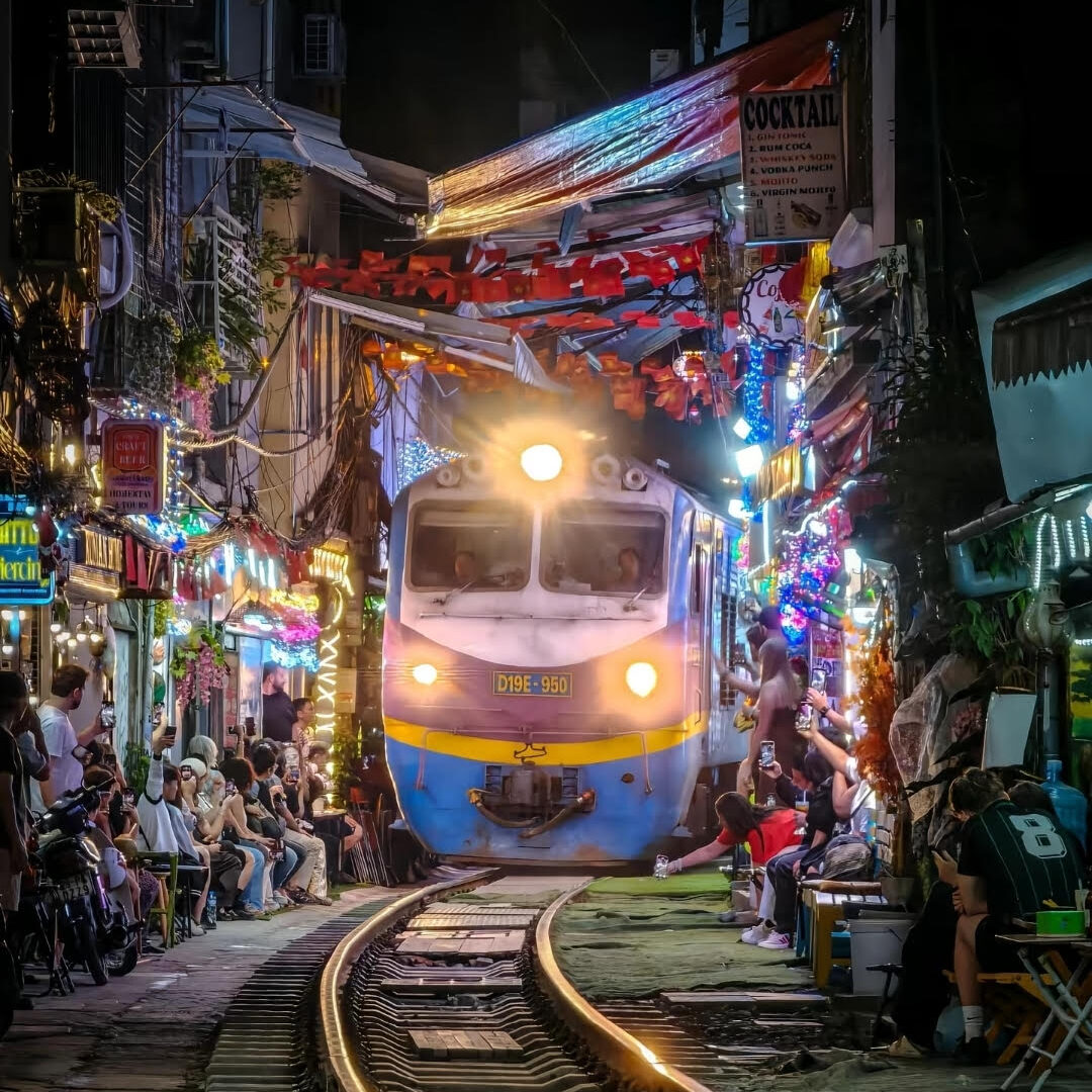 Hanoi Train Street 2026: What Nobody Tells You Before You Go