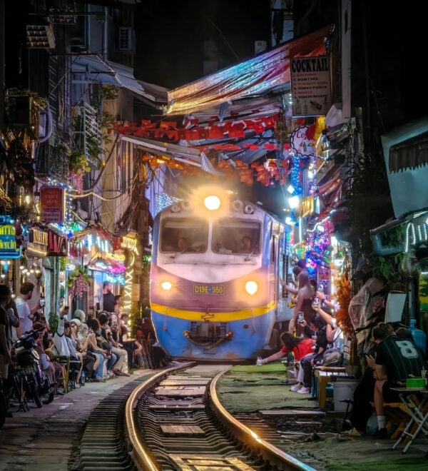 Hanoi Train Street 2026: What Nobody Tells You Before You Go