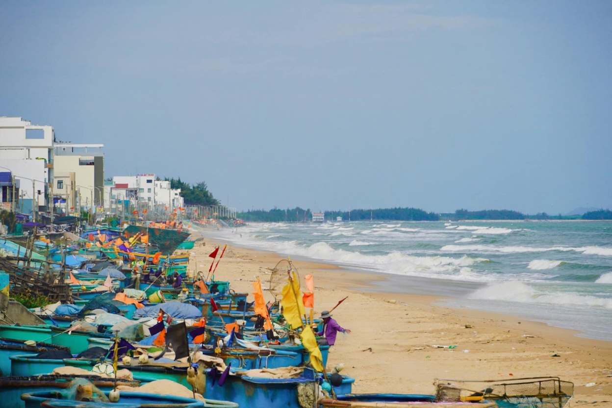 Nam O Beach north of Da Nang — working fishing village, no resort infrastructure