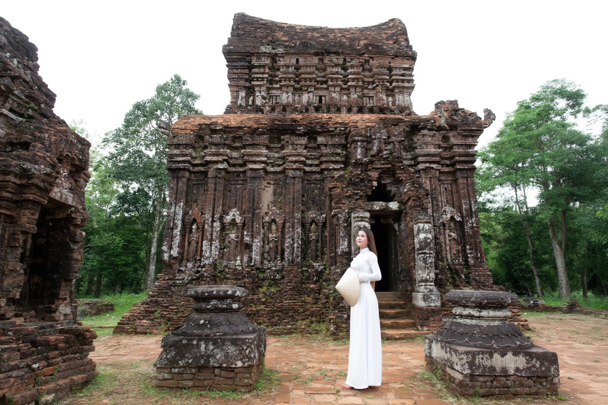 My Son Sanctuary — Cham ruins 30km west, easier than most people expect