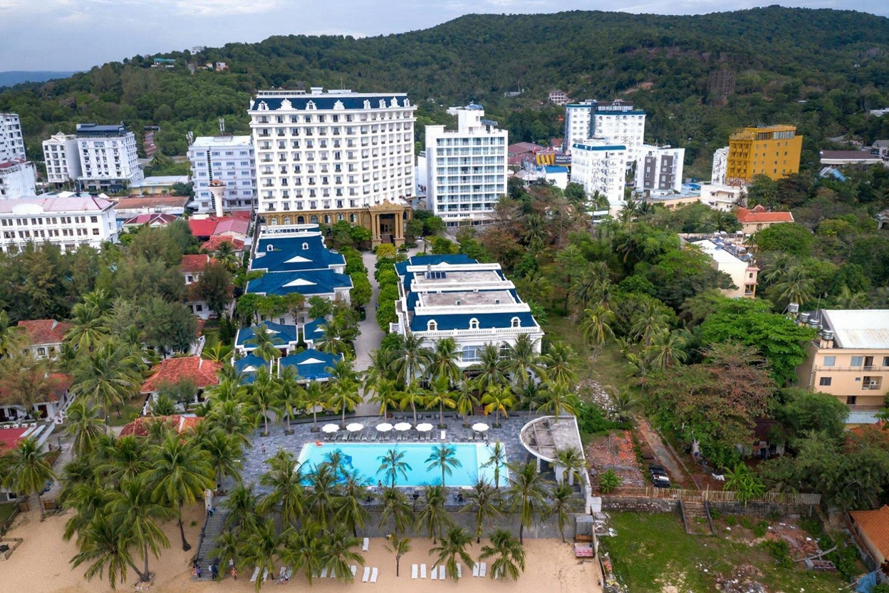 Long Beach resort area — the island's main accommodation strip, convenient but increasingly dense