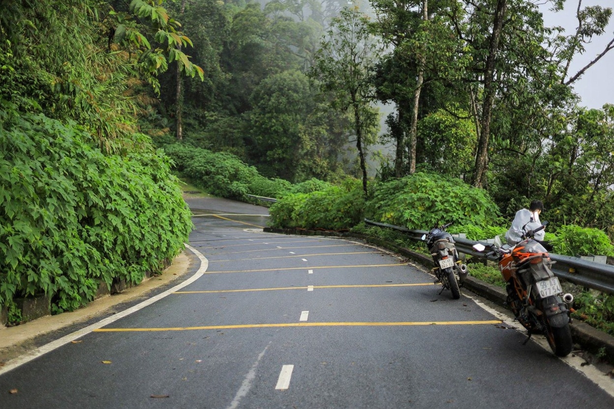 The road into Pu Luong — mountain curves, thin traffic, and views worth the effort