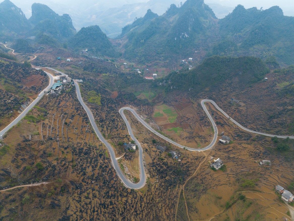 Ha Giang Loop Solo: The Honest Guide to Riding It Alone (2026)