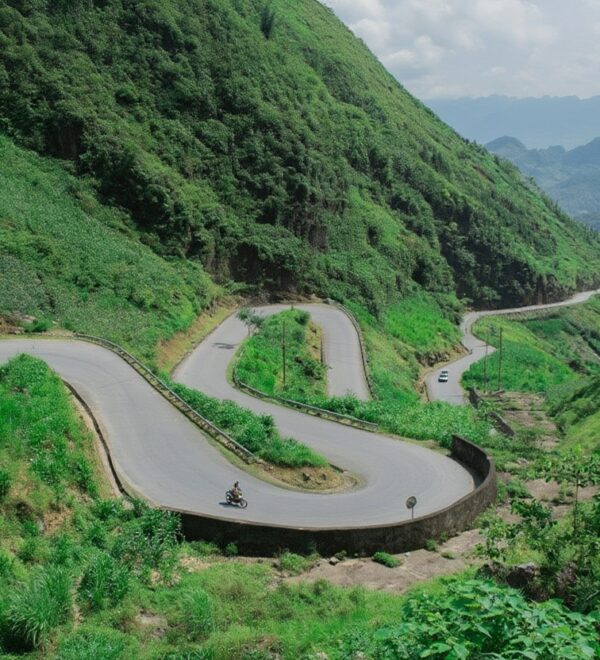 Vietnam Motorbike: The Honest Guide to Renting and Riding (2026)