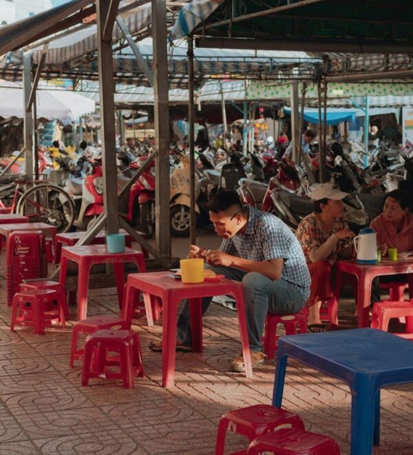 Solo Travel Vietnam: Honest Guide for First-Timers
