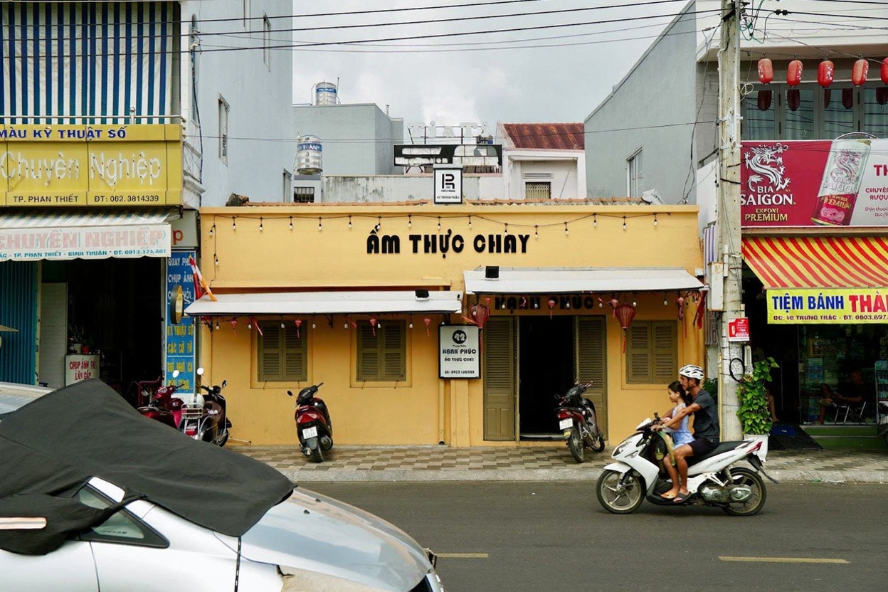 One search for 'chay' on Google Maps reveals dozens of options in any Vietnamese city