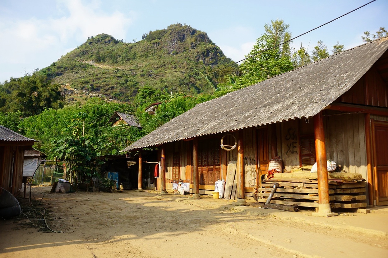 Bac Ha town on a Saturday night — quiet, cheap, and exactly the right place to sleep before a 6am market