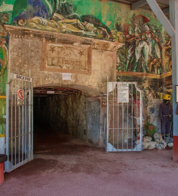 Cu Chi Tunnels