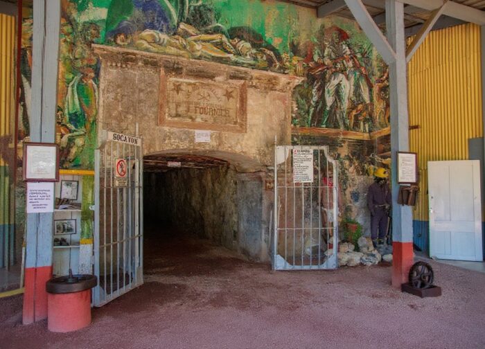 Cu Chi Tunnels