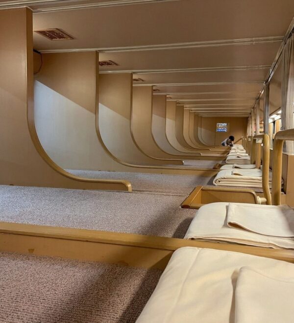 Hanoi to Hue: Train, Bus, and the Overnight Options Compared