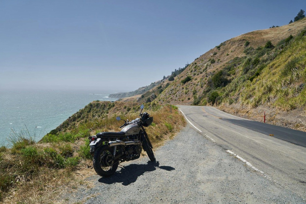 The coastal route between Quy Nhon and Phú Yên — this is the argument for renting a motorbike