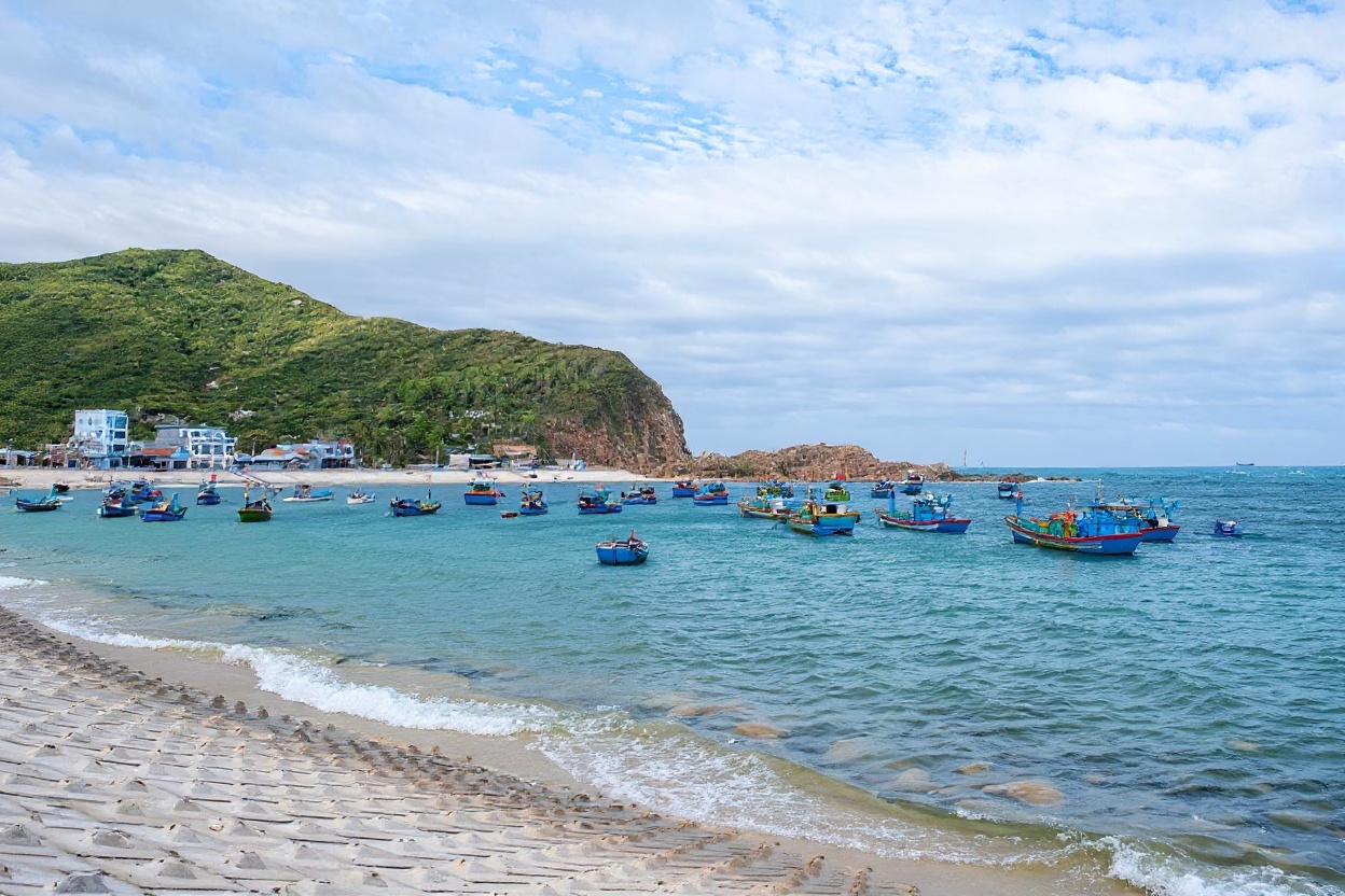 Quy Nhon's fishing fleet still launches from the main beach each morning