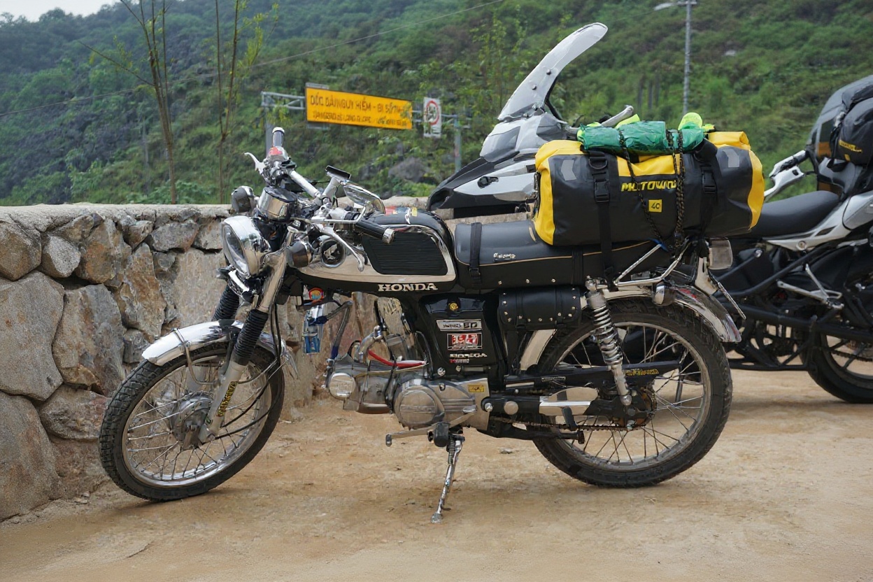 Riders who want Ha Giang without the September convoy — August is the window