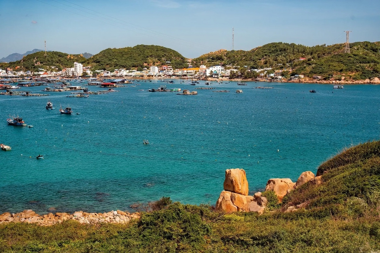 Ky Co beach, Quy Nhon — accessible only by boat, which is the point