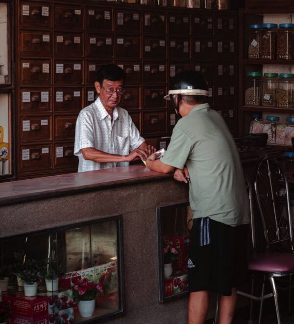 Vietnam Health Guide: Vaccinations, Pharmacies, and How to Not Get Wrecked