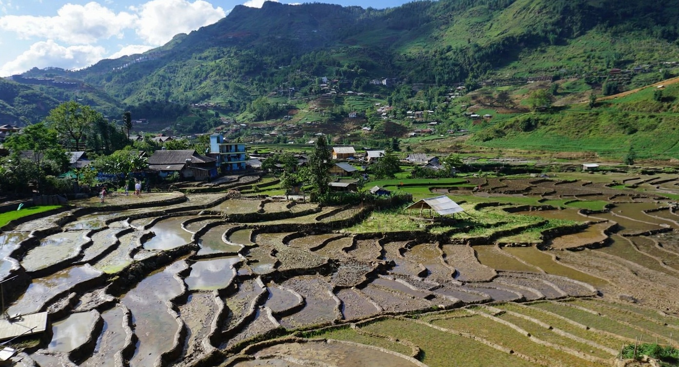 Rural Vietnam — where Japanese Encephalitis and rabies risks actually apply